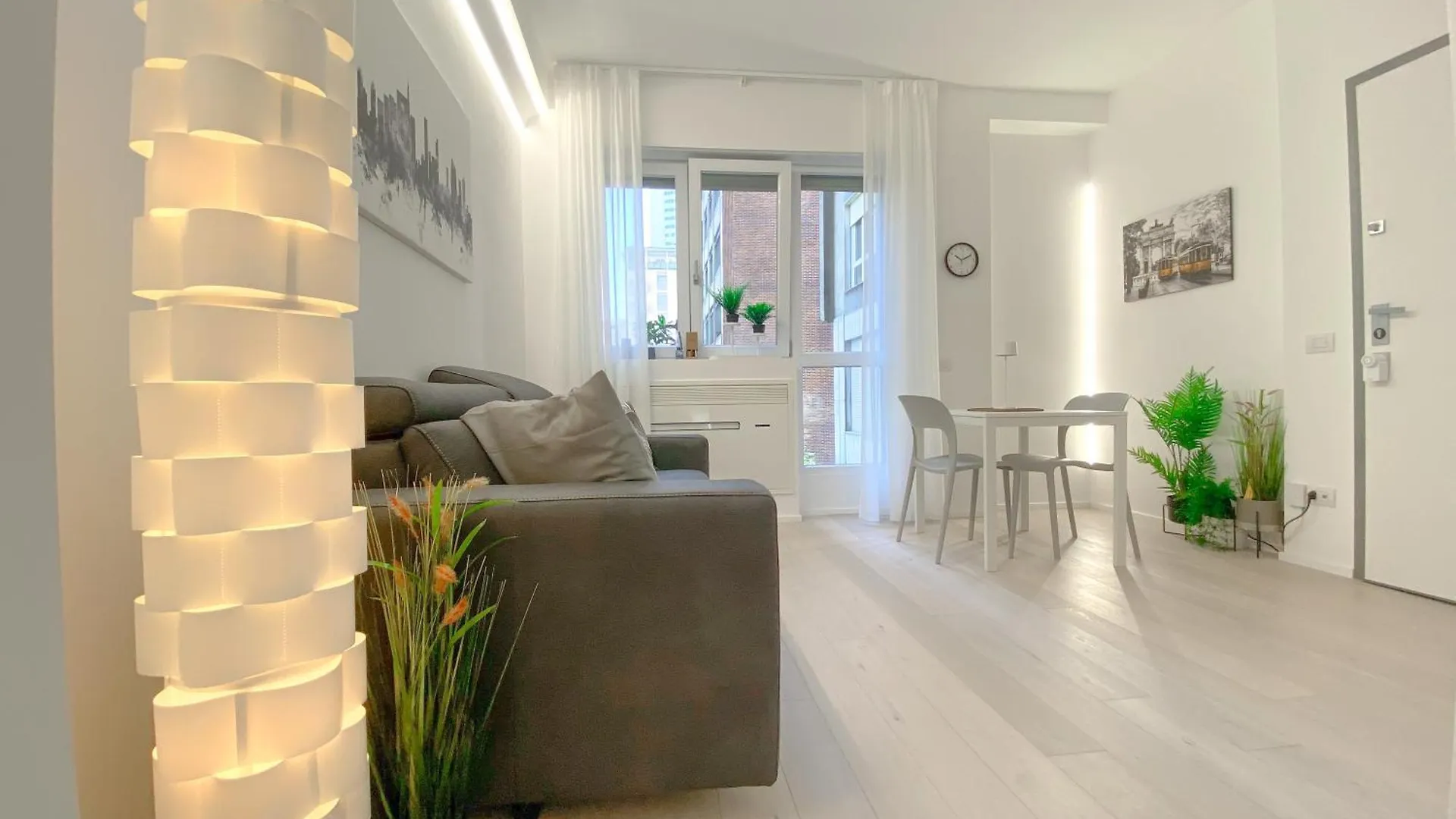 Cardano Suite - 5 Min From Central Station Milan 0*,