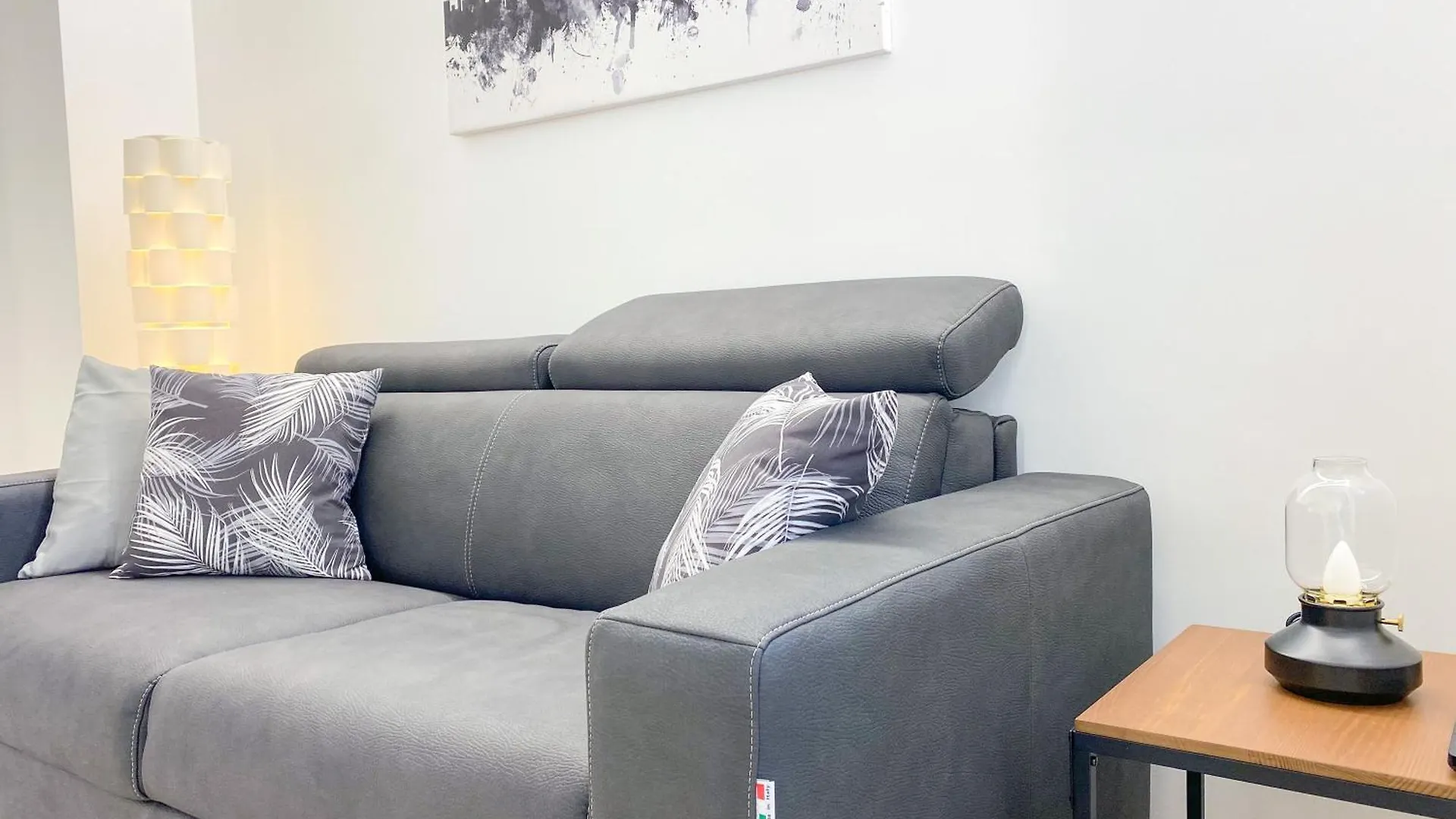 Cardano Suite - 5 Min From Central Station Milan Italy