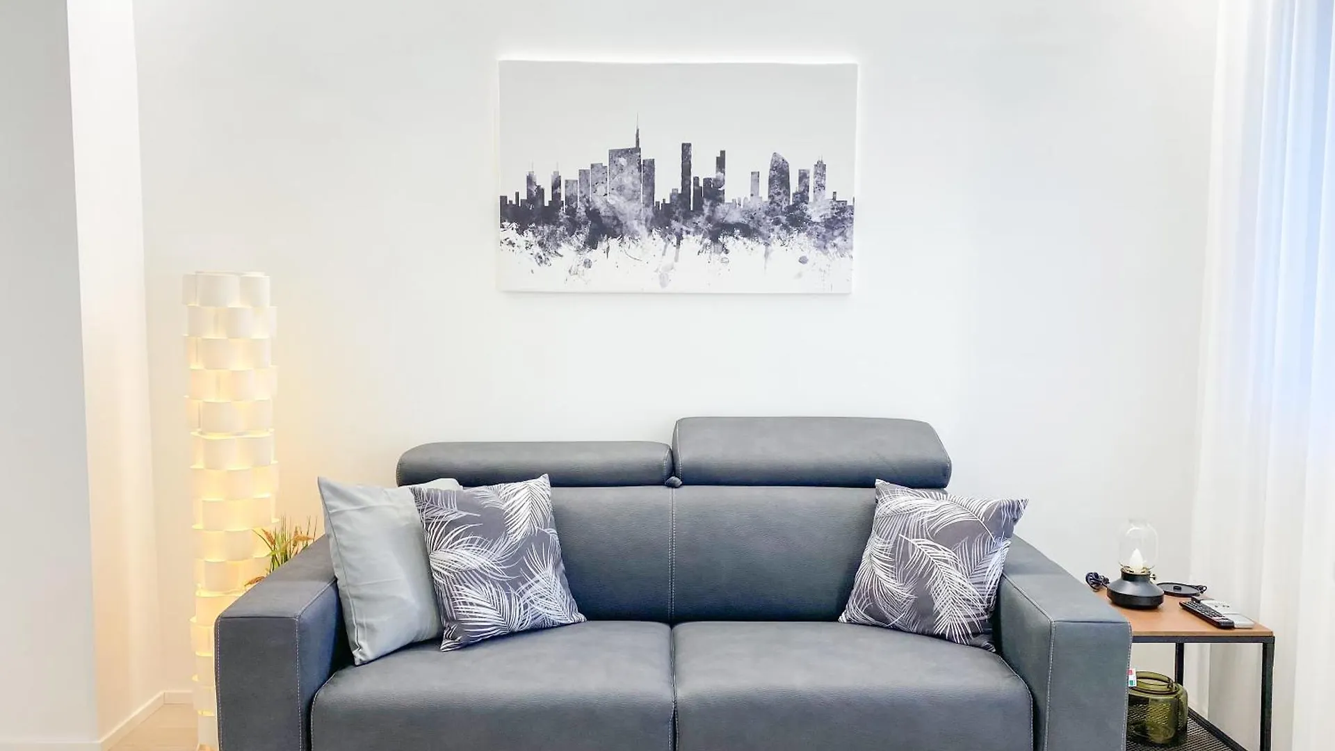 Apartment Cardano Suite - 5 Min From Central Station Milan Italy
